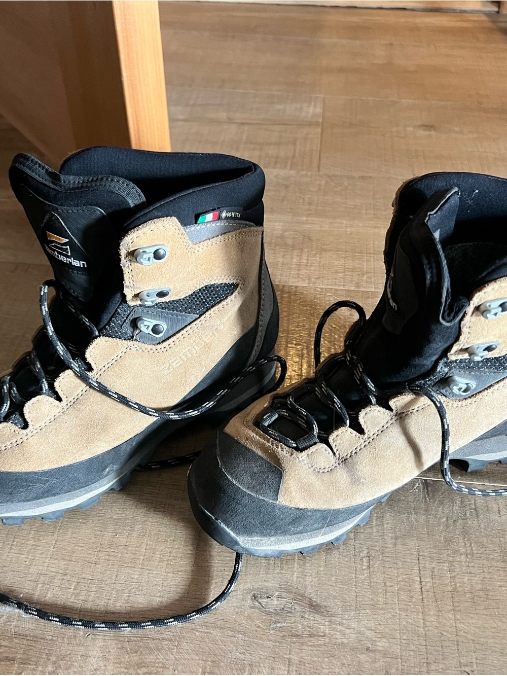 Women’s Zamberlan 2094 Rosa Hiking Boots - Gore-Tex - Picture 1 of 3